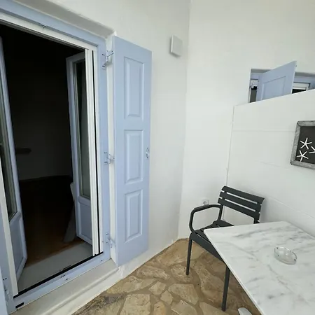 Thetis Deluxe Apartment