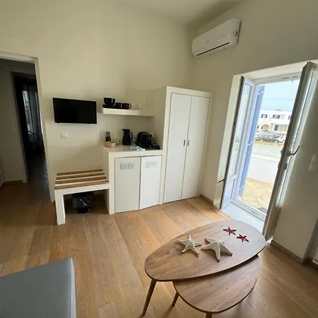 Thetis Deluxe Apartment